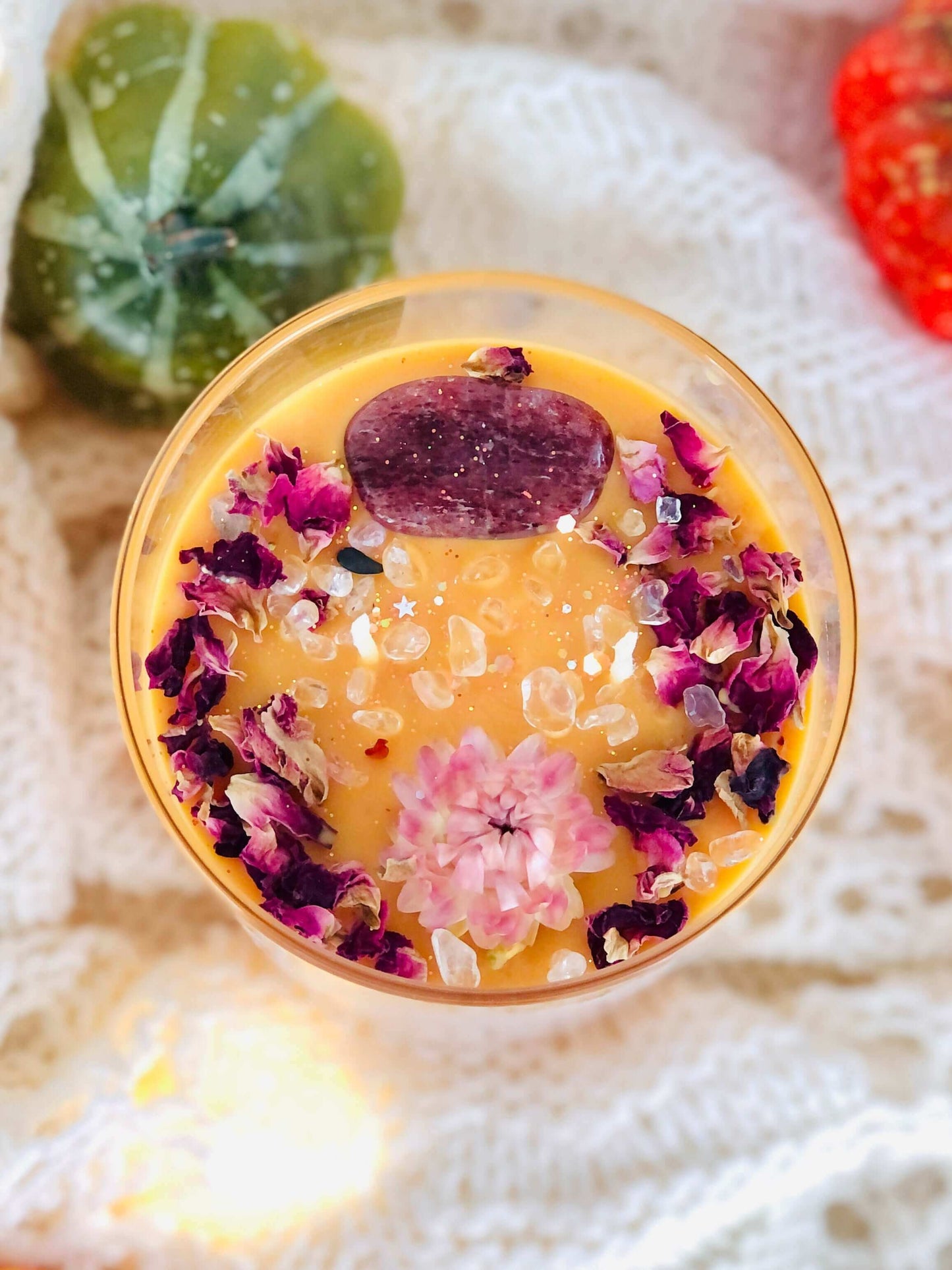 Manifestation crystal candle , Sweater Weather cozy autumn candle