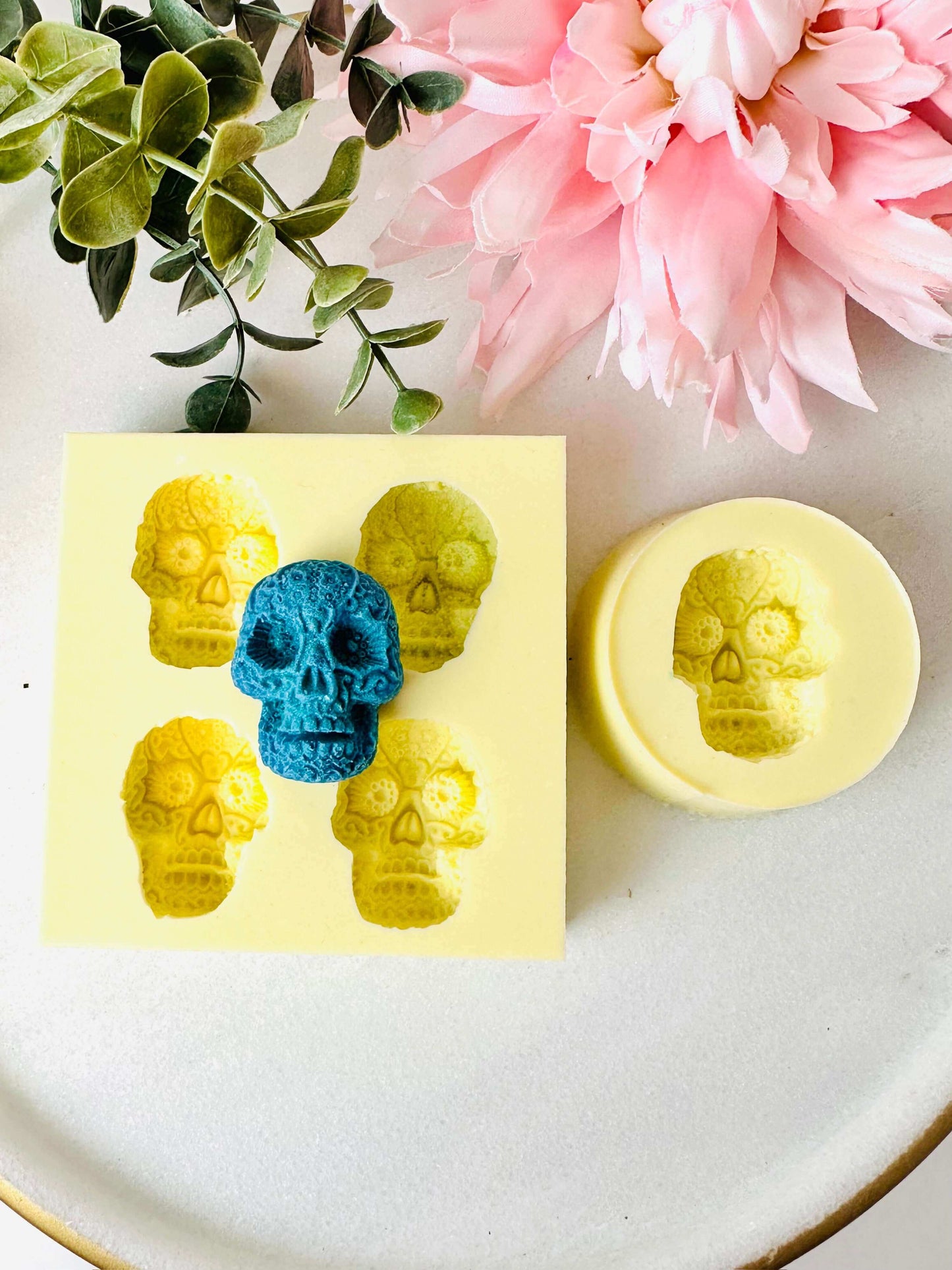 1 Skull silicone mold