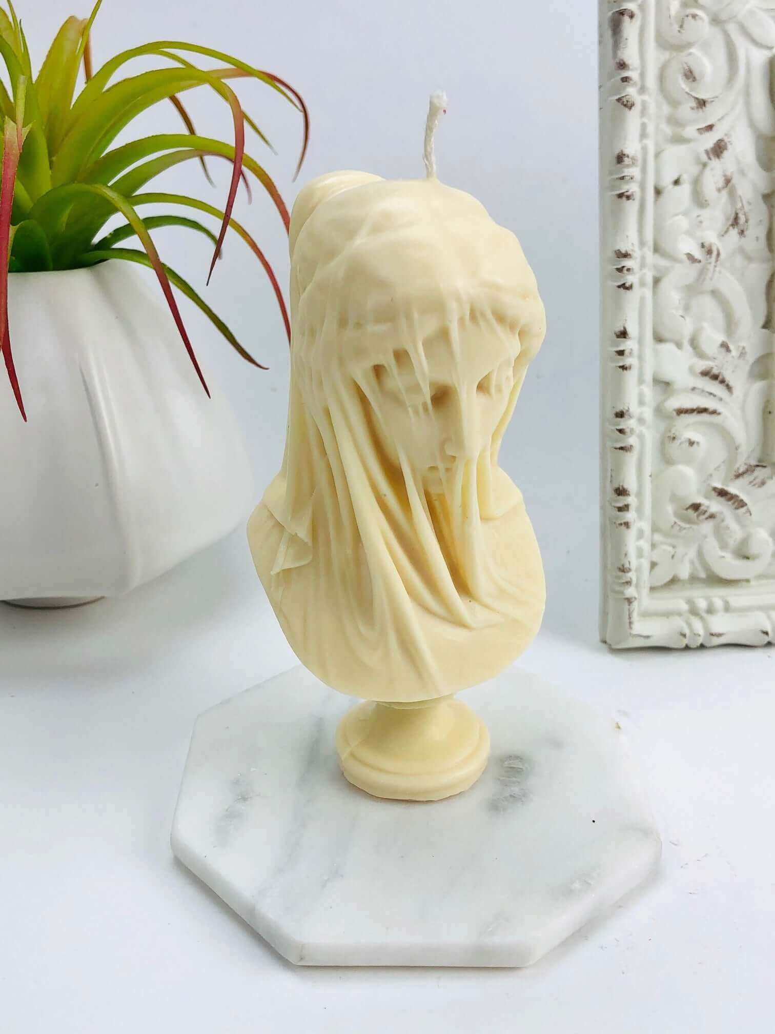 Veiled lady bust aesthetic candle