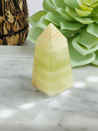 Rainbow Onyx obelisk - Green Onyx tower