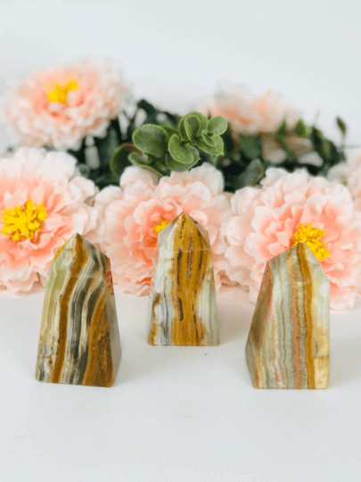 Rainbow Onyx obelisk - Green Onyx tower