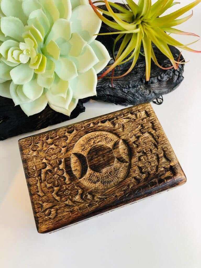 The Triple Moon Goddess wood box / Hand-Carved mangowood gift box / Wicca/ Tarot card box / Crystal storage box / Wood jewelry box /