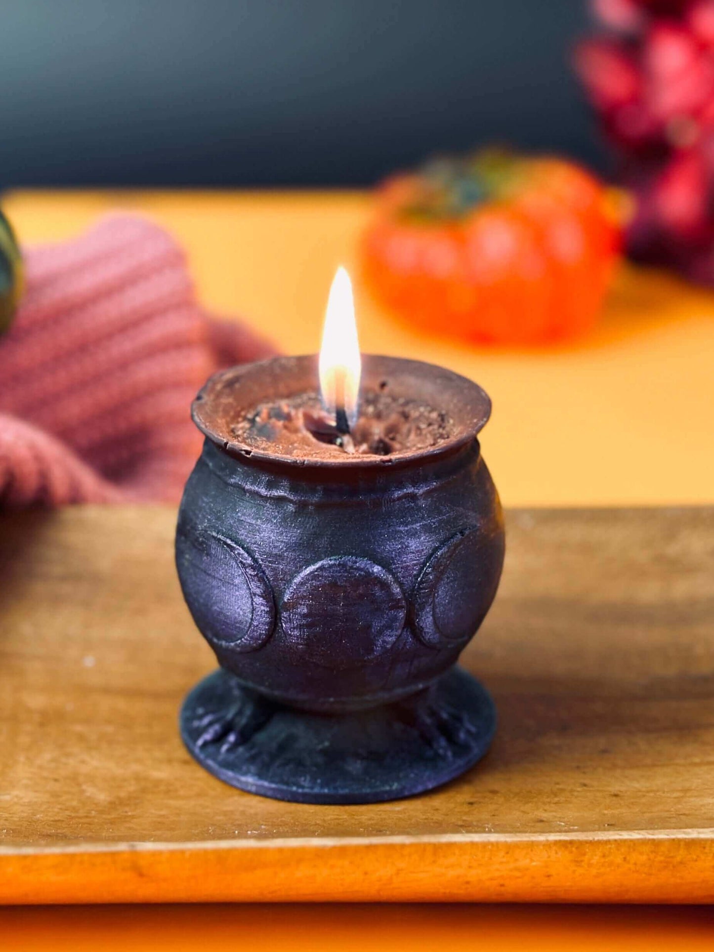 Cauldron with moon phases - silicone candle mold