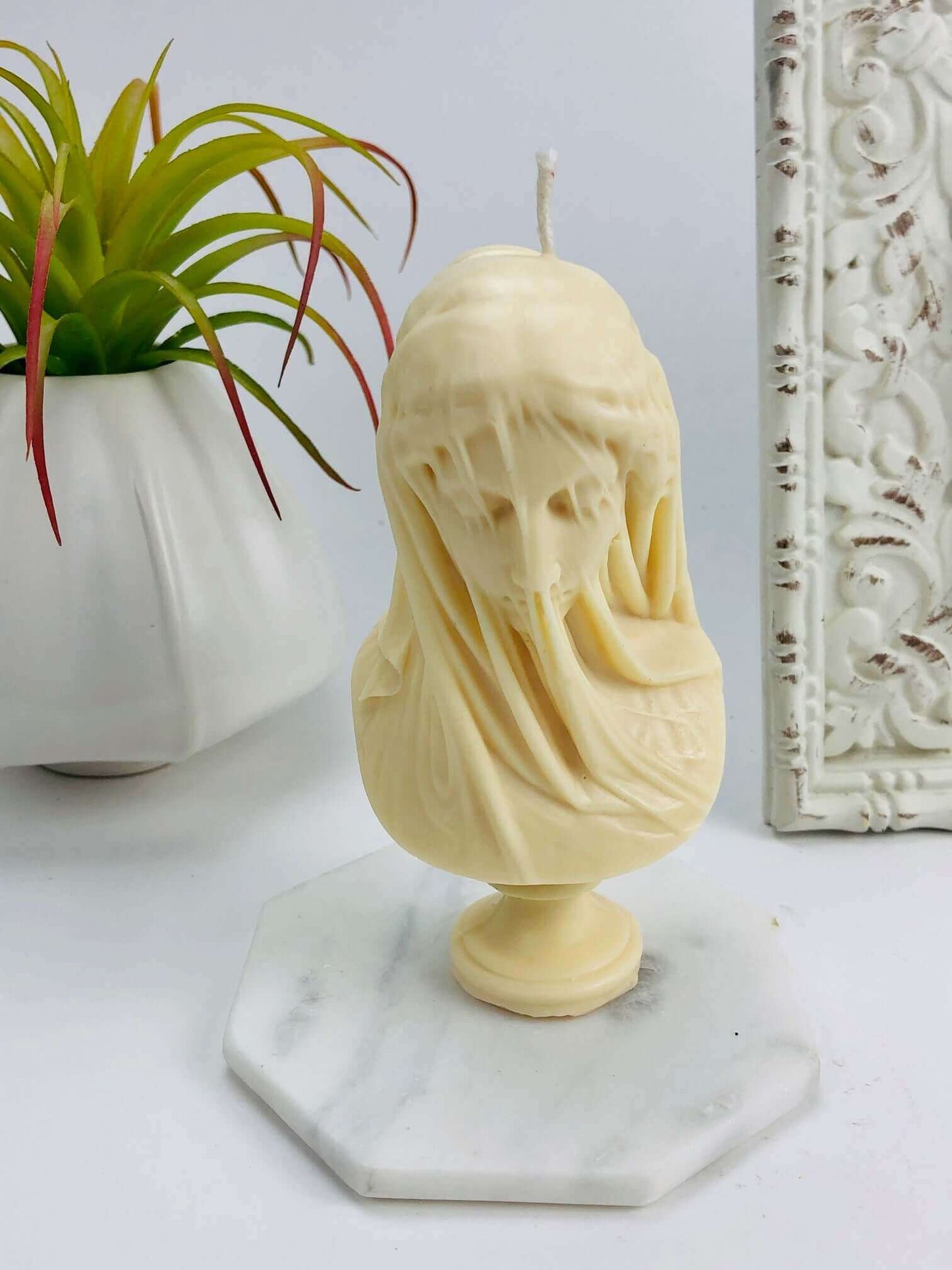 Veiled lady bust aesthetic candle