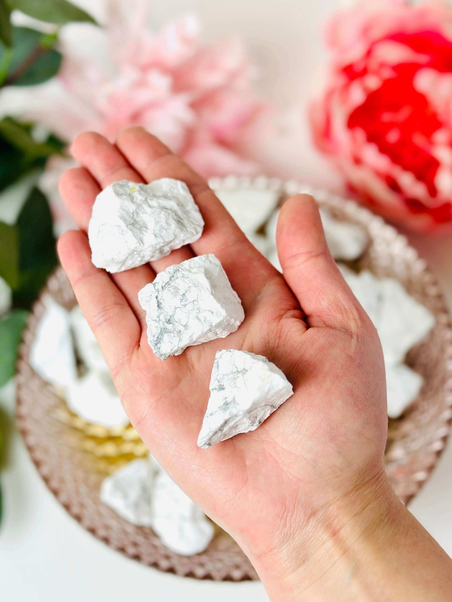 Raw White Howlite Stone, Rough white howlite, raw crystals and minerals