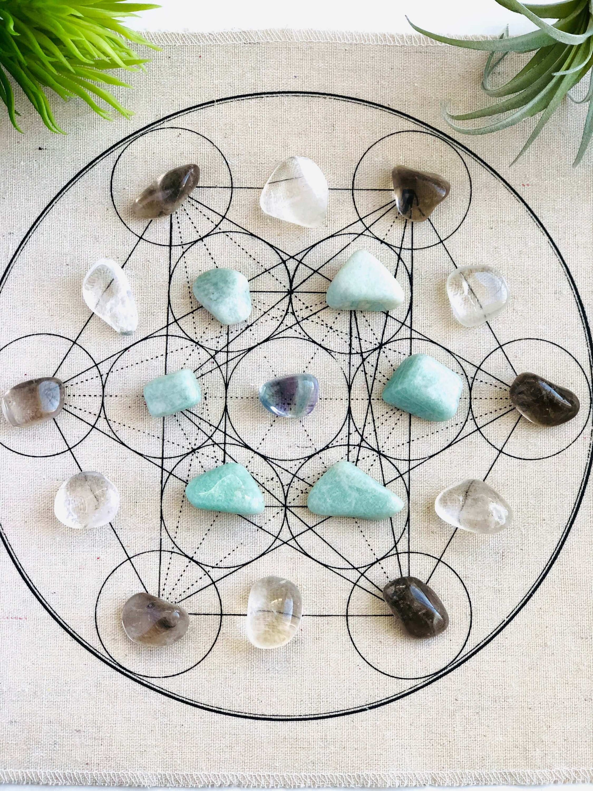 Metatrons Cube Crystal Grid mat kit with 19 Crystals